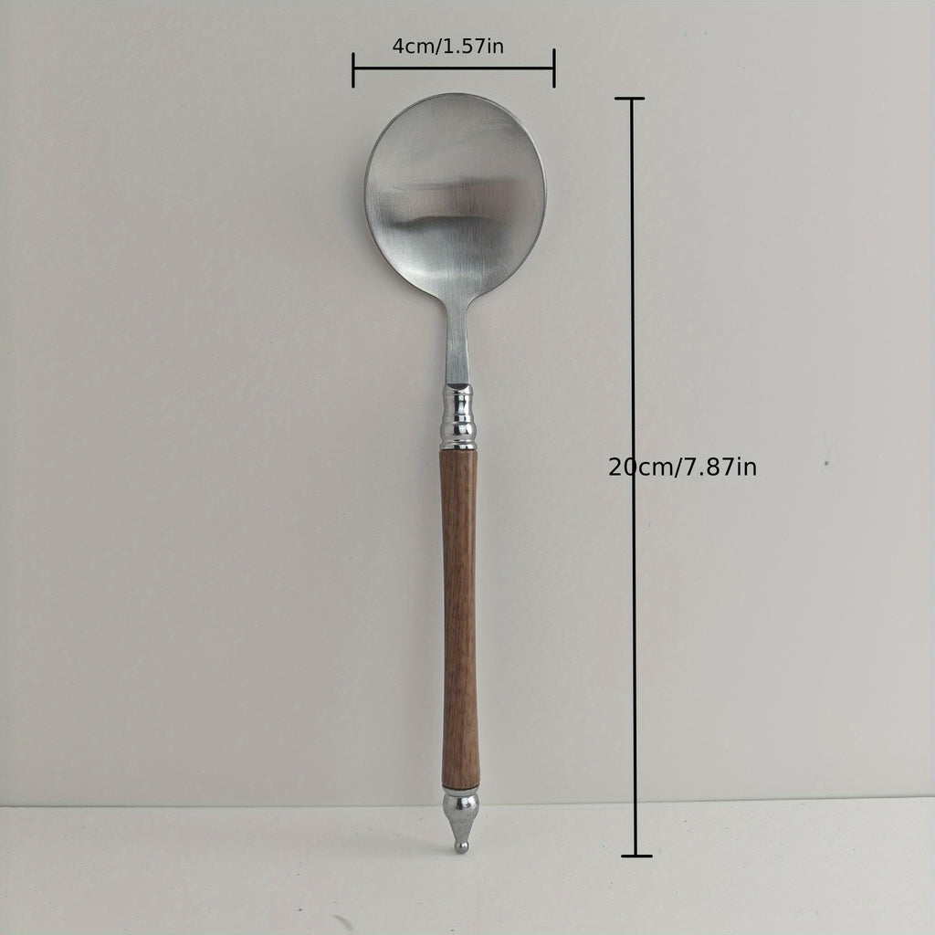 Popular Stainless Steel Spoon Designed to Resemble Rosewood