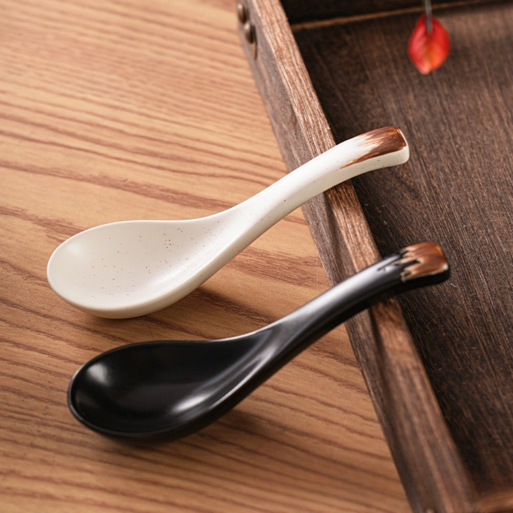 Ceramic soup spoons, creative and cute Japanese-style tableware for family use