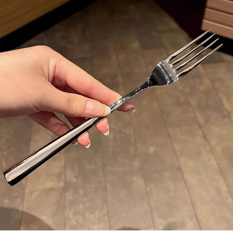 Heavy-Duty Korean-Style Long Handle Fork - 304 Stainless Steel Pasta & Salad Utensil with Elegant Korean Niche Design, Durable - Fork Suitable for, Restaurants, Ideal Gift for Men & Women (Men' & Women')
